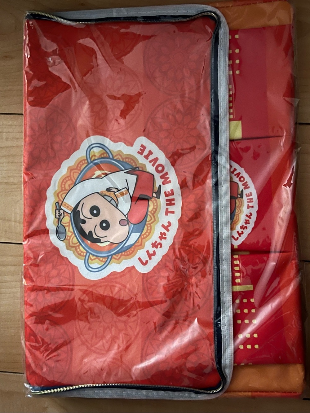 Crayon Shin-chan Movie: Burning Kasukabe Dancers Insulated BIG Multi-Bag